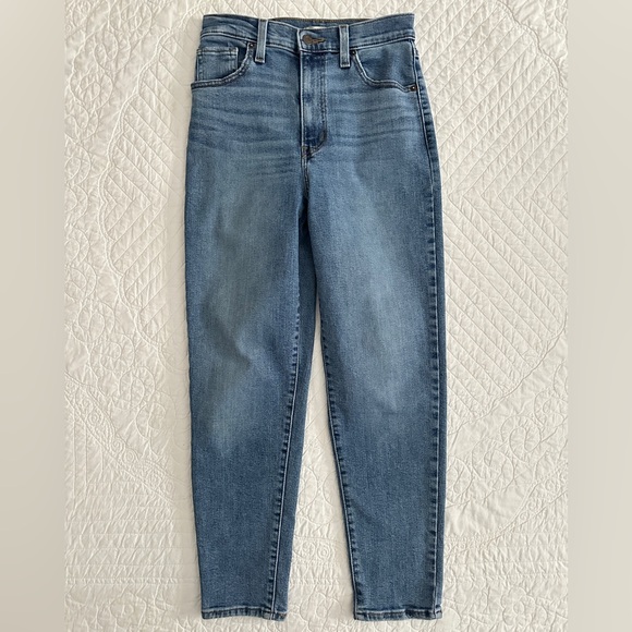 Levi’s High Waisted Mom Jeans Women’s Size 26 - Picture 13 of 13